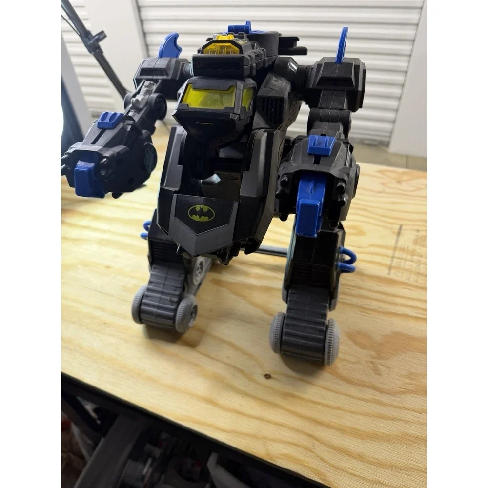 Fisher Price Imaginext DC Super Friends Batbot Xtreme RC Lights Sounds Batman